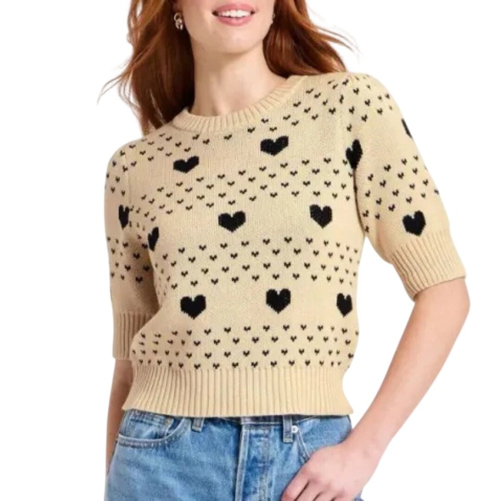 Universal Thread Women's Beige Heart Pattern Puff Short Sleeve Sweater Size L